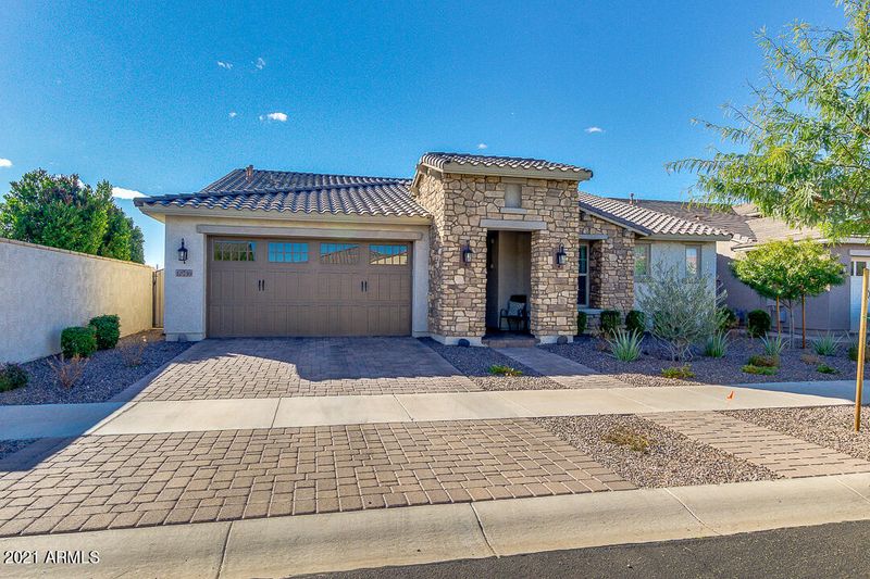10739 E Sheffield Dr, Mesa, AZ 85212