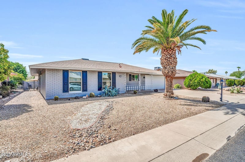 10739 Saratoga Cir, Sun City, AZ 85351