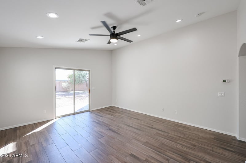 10743 Coolidge St, Phoenix, AZ 85037