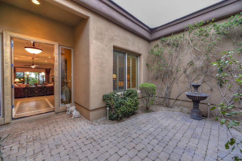 10747 E Whispering Wind Dr, Scottsdale, AZ 85255