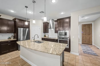 10748 Lariat Ln, Peoria, AZ 85383