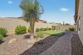 10748 Lariat Ln, Peoria, AZ 85383