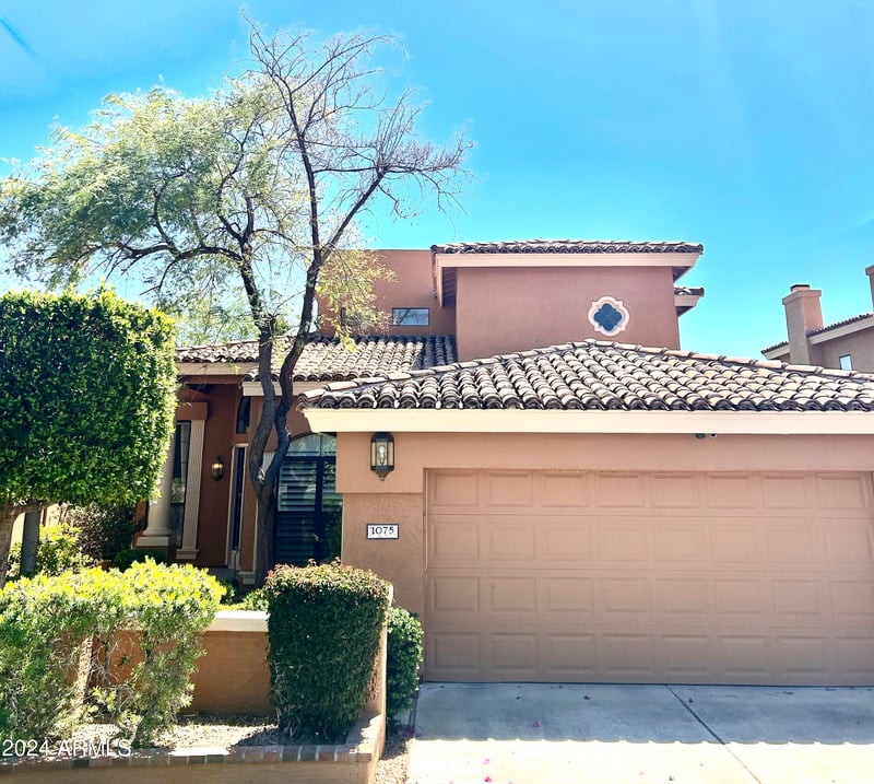 1075 Shangri La Rd, Phoenix, AZ 85020