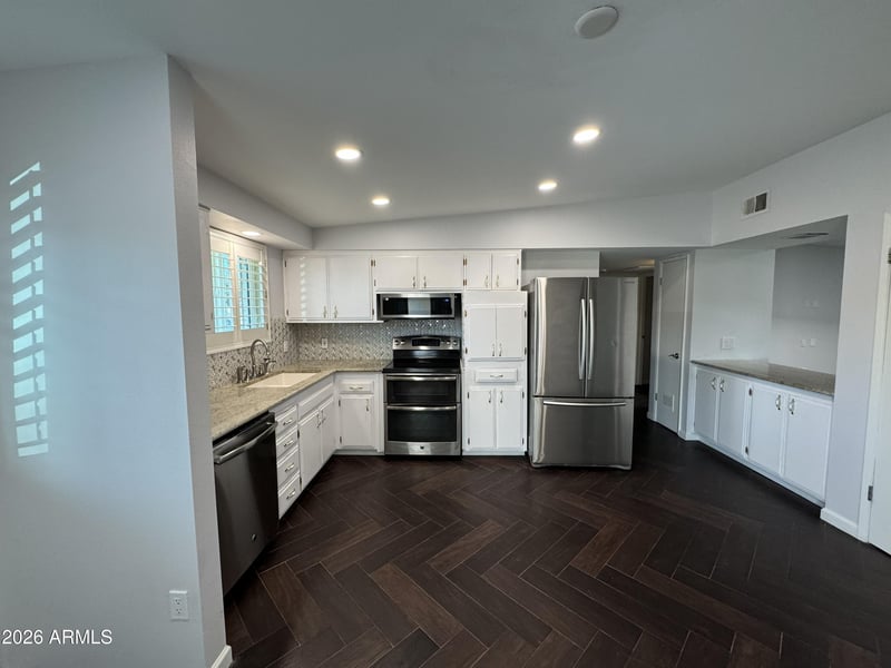 10750 Peoria Ave, Sun City, AZ 85351