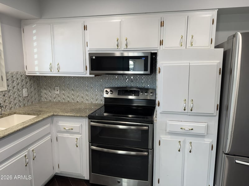 10750 Peoria Ave, Sun City, AZ 85351
