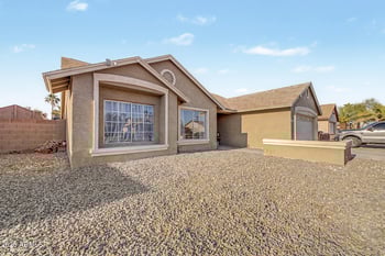 10750 Wagon Wheel Dr, Glendale, AZ 85307