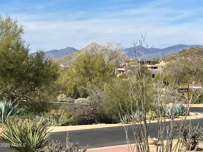 10751 E Monument Dr, Scottsdale, AZ 85262