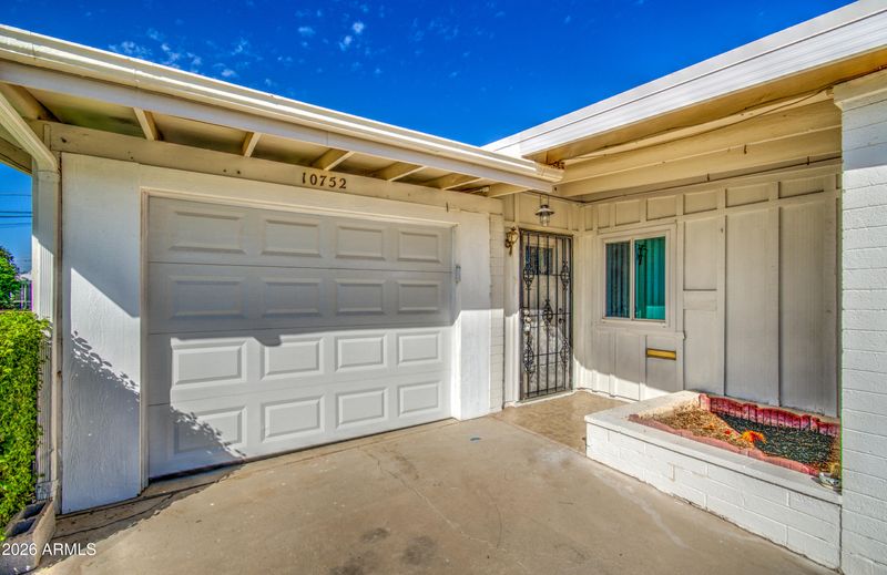 10752 W Peoria Ave, Sun City, AZ 85351