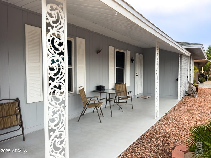 10754 Brookside Dr, Sun City, AZ 85351