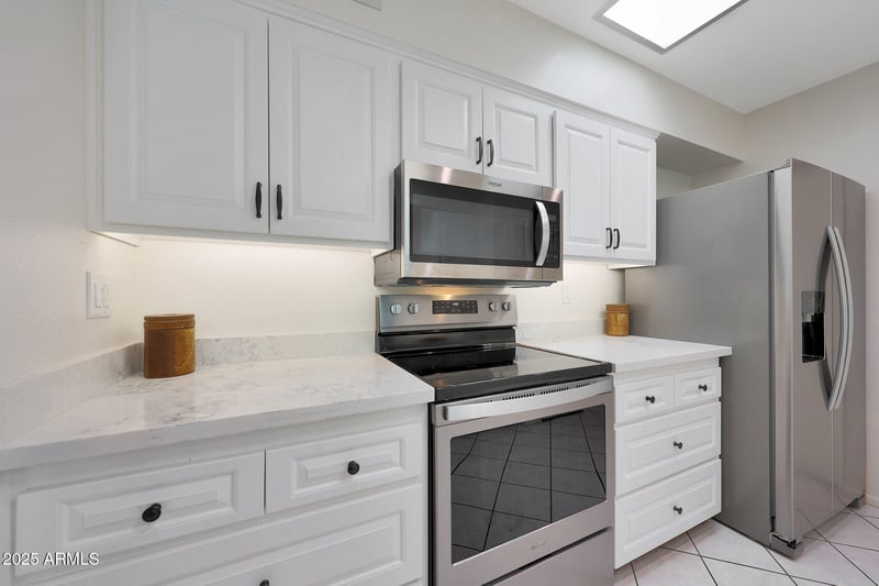 10754 Brookside Dr, Sun City, AZ 85351