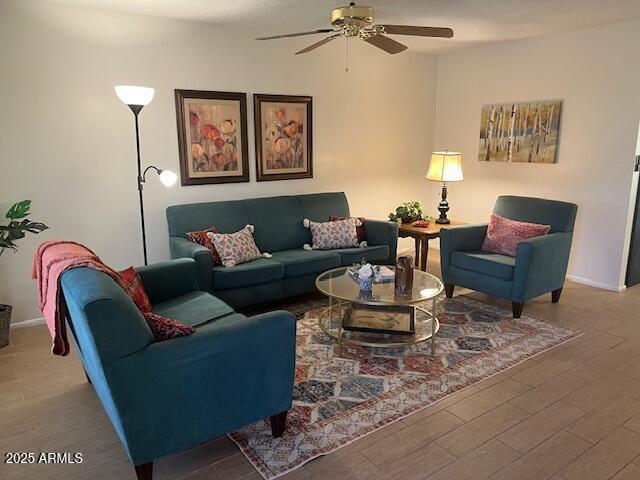 10758 Cinnebar Ave, Sun City, AZ 85351