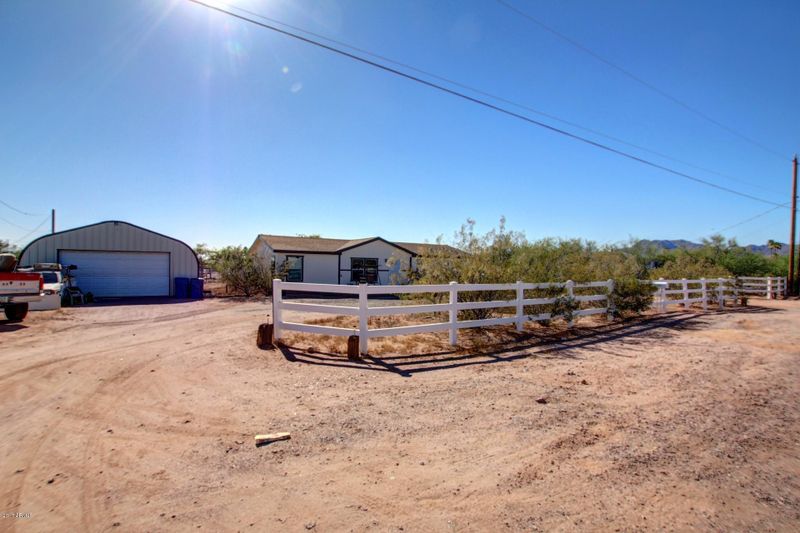 1076 N Grand Dr, Apache Junction, AZ 85120
