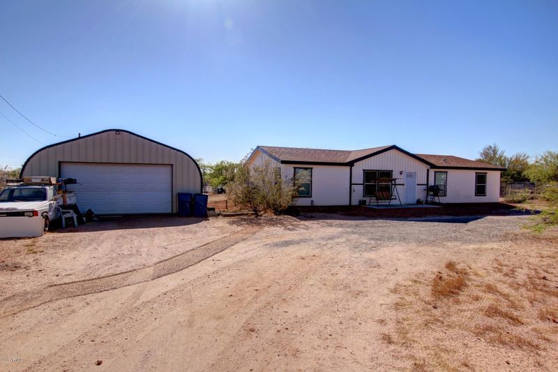 1076 N Grand Dr, Apache Junction, AZ 85120