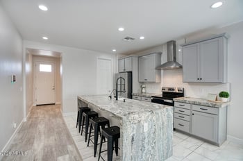 10760 Buchanan St, Avondale, AZ 85323