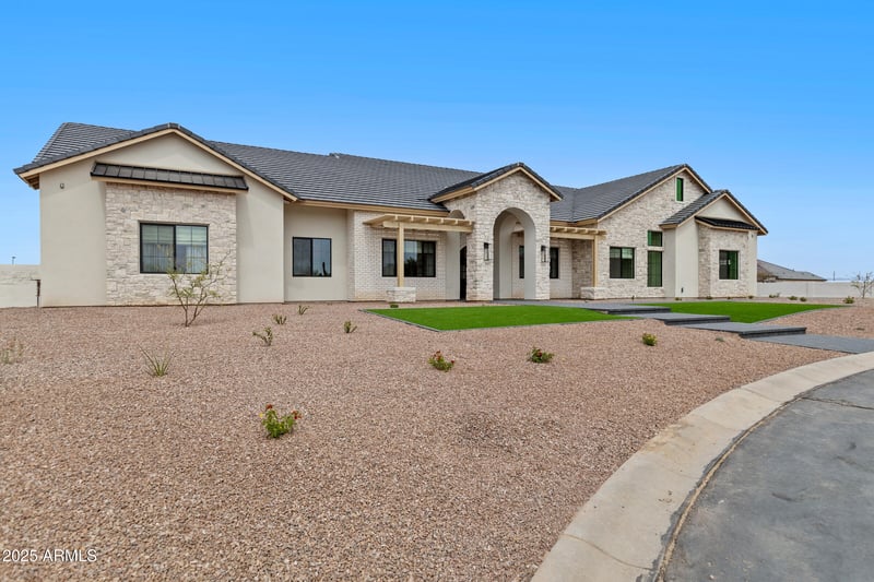 10760 Golddust Dr, Queen Creek, AZ 85144