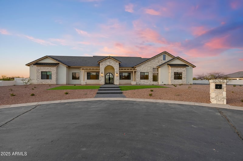 10760 Golddust Dr, Queen Creek, AZ 85144
