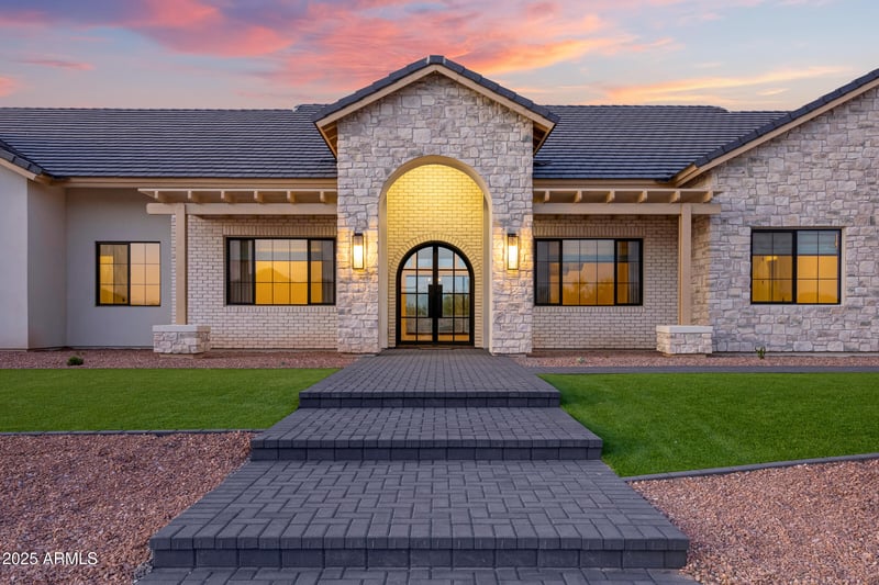 10760 Golddust Dr, Queen Creek, AZ 85144