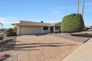 10760 Saratoga Cir, Sun City, AZ 85351