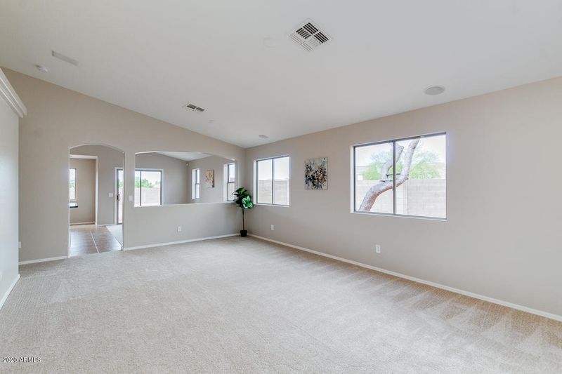 10763 W Coolidge St, Phoenix, AZ 85037