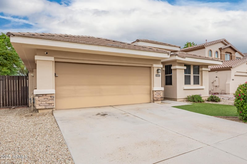 10768 Monroe St, Avondale, AZ 85323