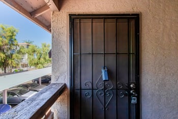 1077 1st St #205, Tempe, AZ 85281