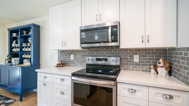 1077 Loma Vista St, Gilbert, AZ 85295