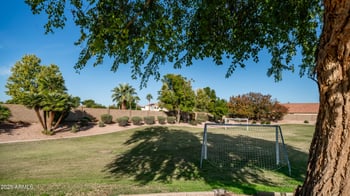 1077 Loma Vista St, Gilbert, AZ 85295