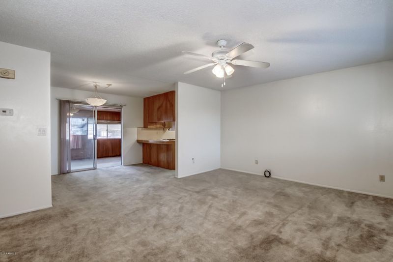 1077 S Grand Dr, Apache Junction, AZ 85120