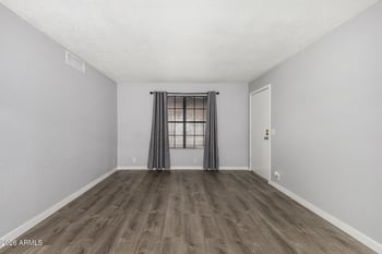 1077 1st St #106, Tempe, AZ 85281