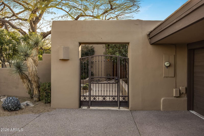 10776 E Tamarisk Way, Scottsdale, AZ 85262