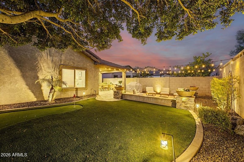10781 W Saddlehorn Rd, Peoria, AZ 85383