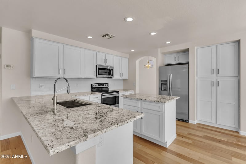 1079 Jasper Dr, Gilbert, AZ 85296