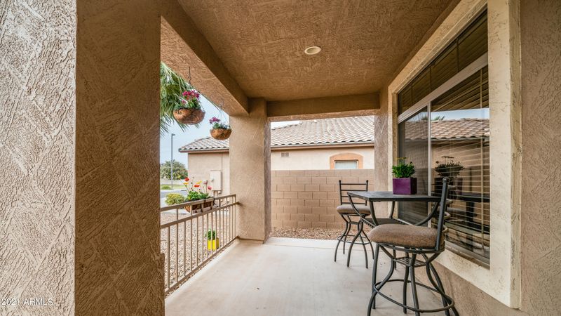 1079 S Oak Ct, Gilbert, AZ 85233