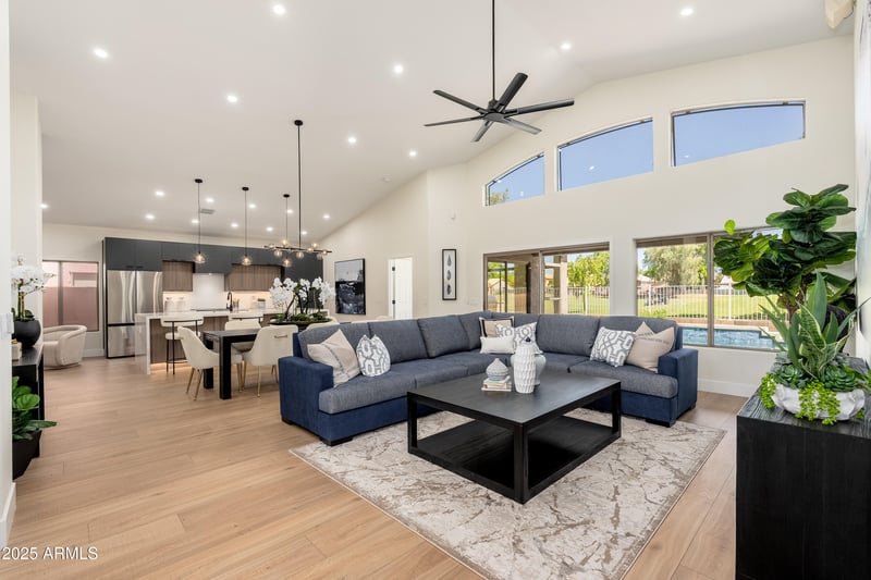 1079 Western Skies Dr, Gilbert, AZ 85296
