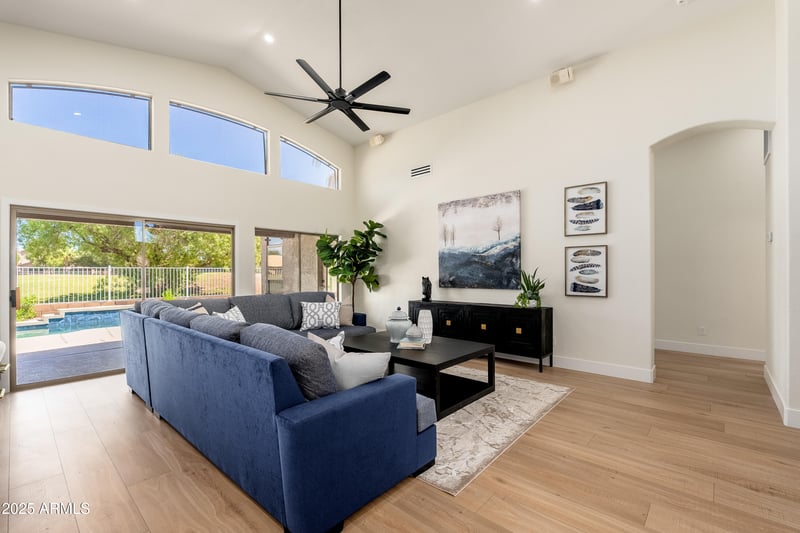 1079 Western Skies Dr, Gilbert, AZ 85296