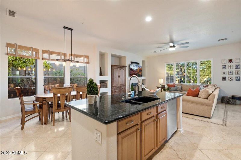 10793 E Gelding Dr, Scottsdale, AZ 85255
