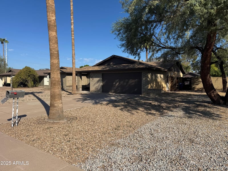 108 Alameda Dr, Tempe, AZ 85282