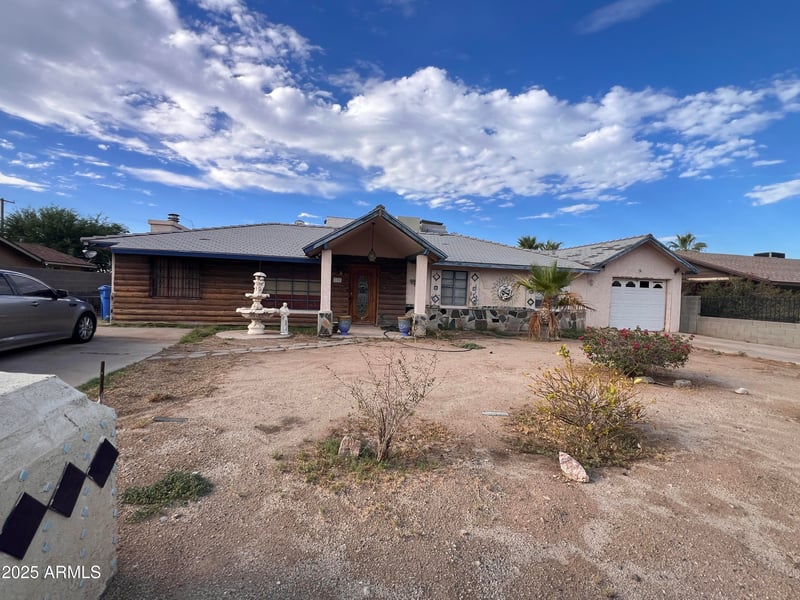 108 Monte Way, Phoenix, AZ 85042
