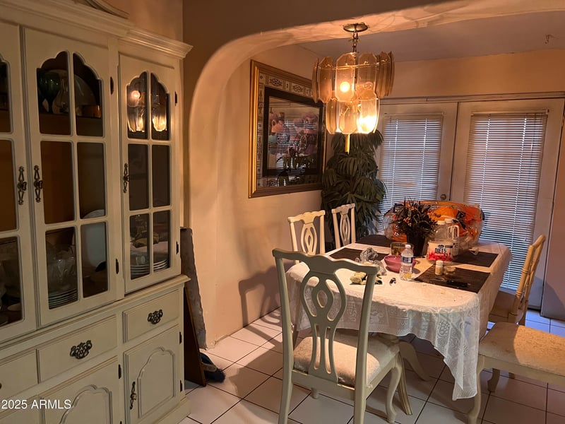 108 Monte Way, Phoenix, AZ 85042