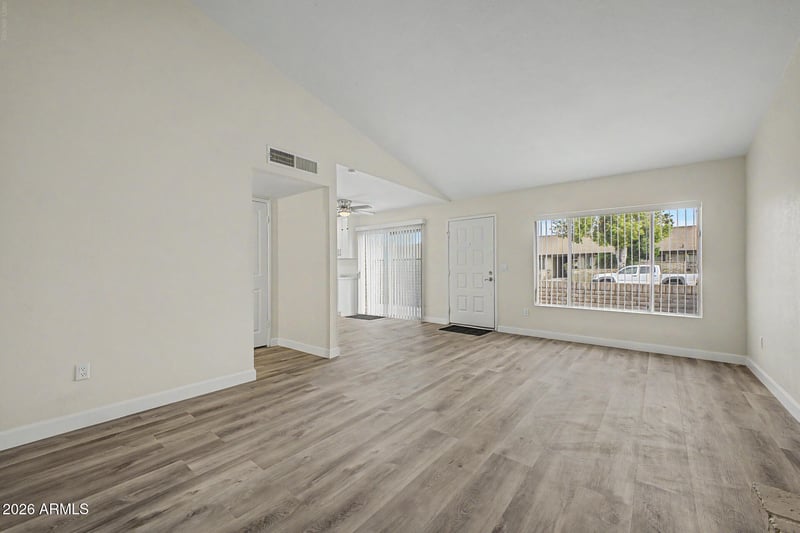 108 Loma Vista Dr #101, Tempe, AZ 85282