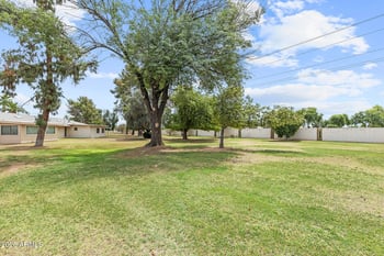 10801 Caron Dr, Sun City, AZ 85351