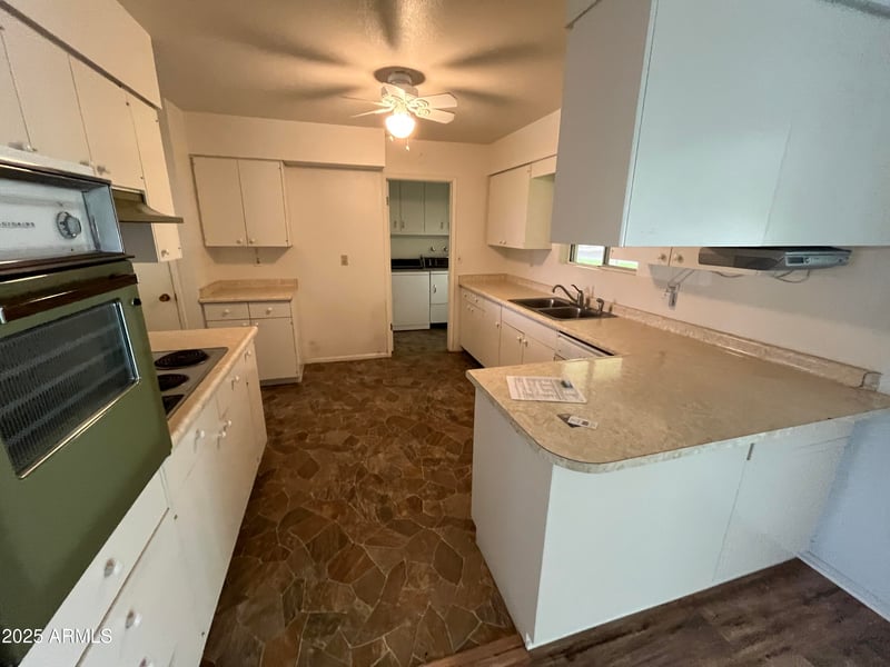 10801 W Clair Dr, Sun City, AZ 85351