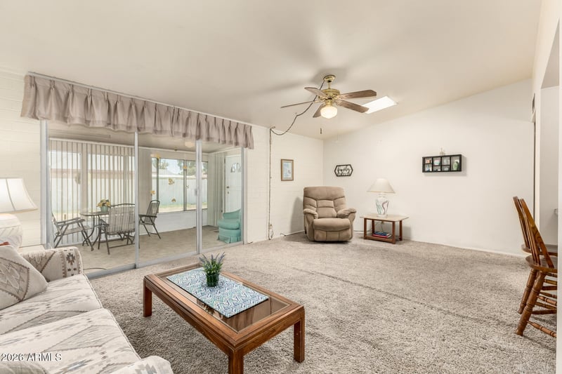 10801 Windsor Dr, Sun City, AZ 85351
