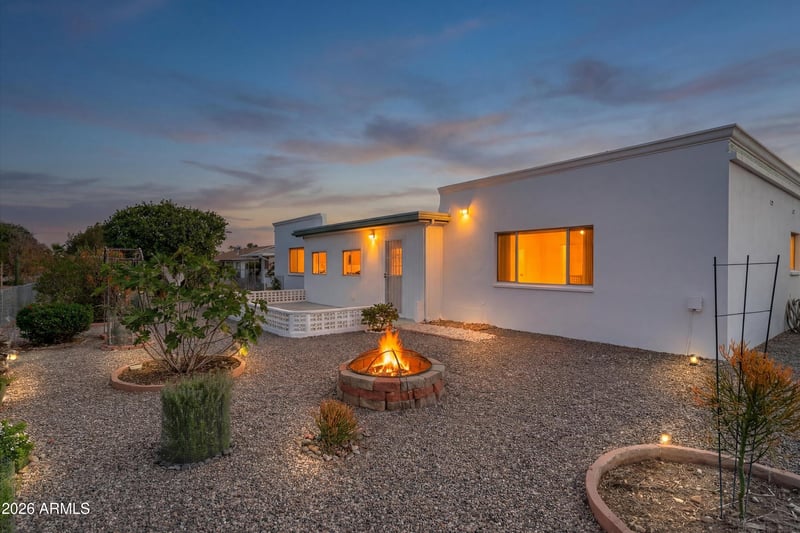 10802 Cumberland Dr, Sun City, AZ 85351