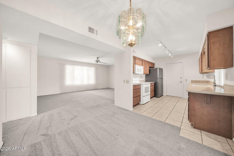 10802 Hutton Dr, Sun City, AZ 85351