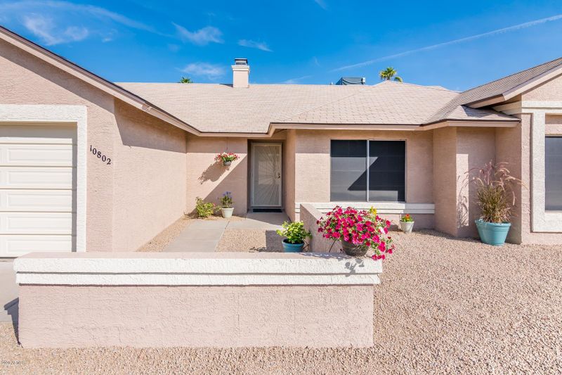 10802 W Wagon Wheel Dr, Glendale, AZ 85307