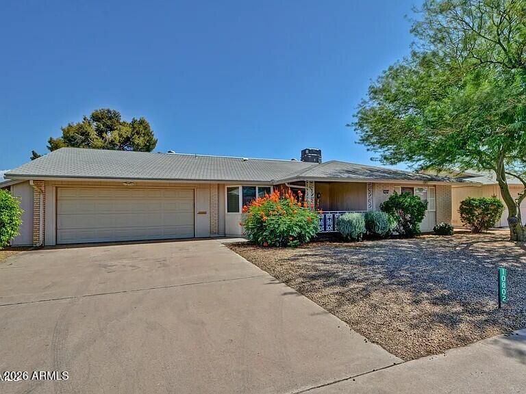 10802 W White Mountain Rd, Sun City, AZ 85351