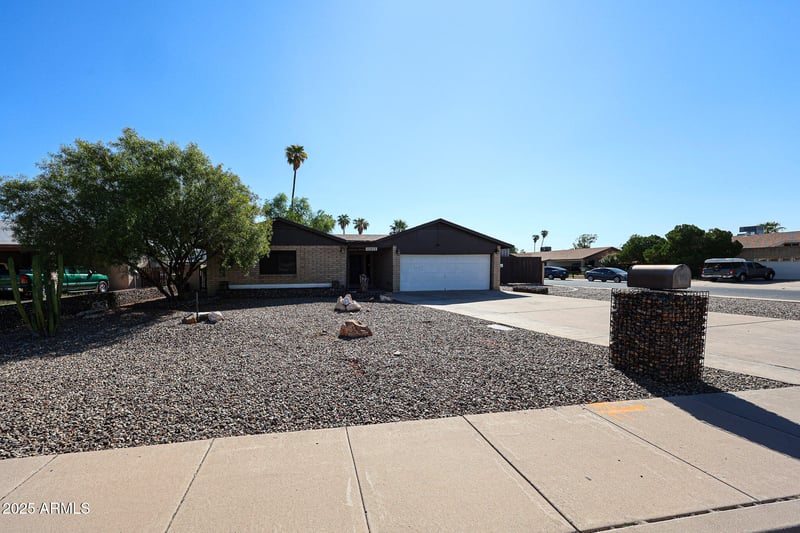 10803 55th Ave, Glendale, AZ 85304