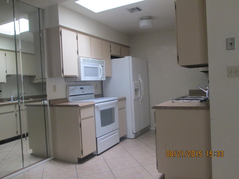 10807 W Northern Ave #102, Glendale, AZ 85307