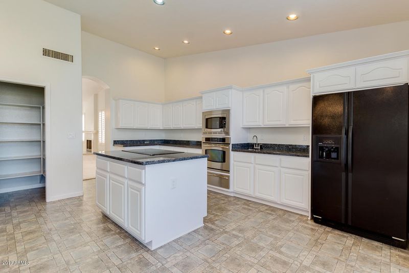 10808 E Silvertree Dr, Sun Lakes, AZ 85248